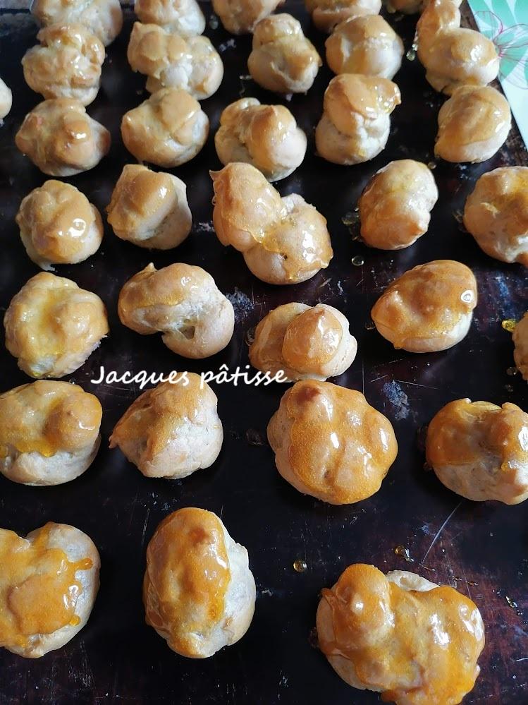 petit choux caramel